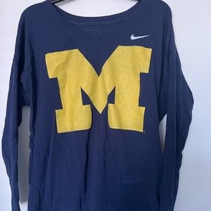 Nike University of Michigan Wolverines Long Sleeve Shirt